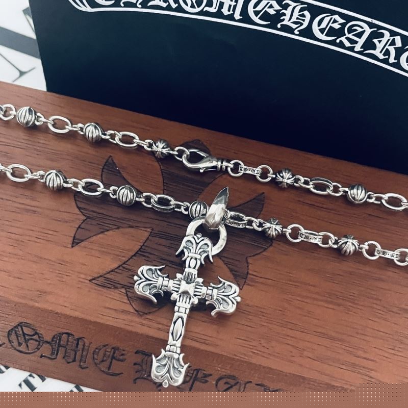 Ch**me He**ts necklaces